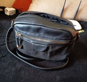 Torebka damska kolor czarny z paskiem 