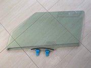 Szyba drzwi lewy przód Suzuki Swift MK8 2017+