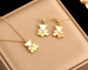 Zestaw biżuterii łańcuszek z zawieszką i kolczyki 