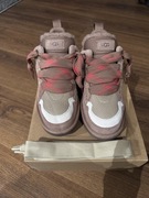 UGG Lowmel Rocky Oak 