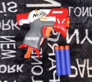 Wyrzutnia strzałek Nerf Fortnite Micro Shots + 3 strzałki.