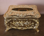 Serwetnik Szkatułka włoska pięknie złocona w stylu Faberge.