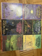 „Historia świata w obrazkach” Larry’ego Gonicka, wydaną w latach 1990–1991.