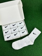 Nike Wysokie Białe Skarpety Boks 35-38 (9 par) pudełko