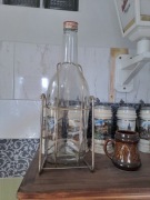 2 butelki po whisky + stojaki 3 litry i 4,5 litra