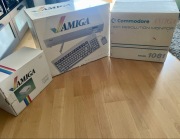 Commodore Amiga 1000 + monitor 1081 |stan kolekcjonerski/oryginalne pudełka