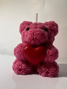 Świeca sojowa miś różowy opakowanie prezent