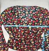 Bluzka Primark w róże czerwone, żółte, różowe, kremowe, 40, nowa.