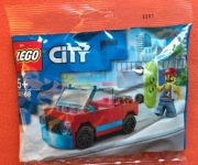 LEGO City 30568 Deskorolkarz