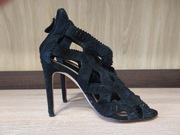 Eleganckie buty damskie Zara Basic na obcasie – rozmiar 37