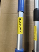 Teleskopowa skrobaczka samochodowa