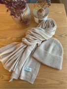 Szal i czapka beżowy bez śmietankowy Cashmere 50% kaszmir 50% wełna