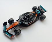 Samochód sportowy Red Bull Ferrari Bolid F1 Formuła 1:43  