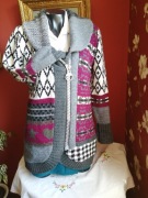 Capuccino Knithouse Sweter VINTAGE masywny kardigan damski oversiz