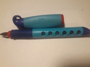 Pióro wieczne Faber Castell Scribolino dla leworęcznych niebieskie 149847FC