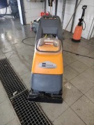 Ekstraktor odkurzacz pioracy TASKI AQUAMAT 30