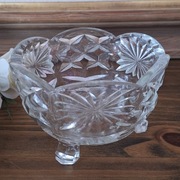 Szklana miseczka na nóżkach 