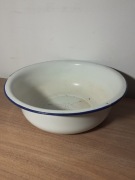 Miska metalowa emaliowana vintage z czasów PRL