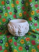 Doniczka wielkanocna na rzeżuchę / owies – rękodzieło, gips ceramiczny