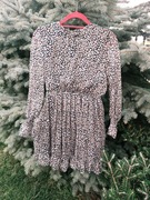 Sukienka Reserved 158 zwiewna i elegancka