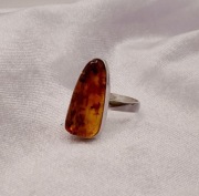 Pierścionek Srebro i Bursztyn