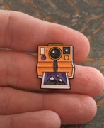 Unikatowa nowa przypinka igłowa aparat fotograficzny POLAROID