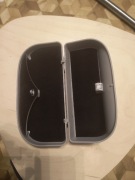 Schowek na okulary do samochodu