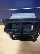 Ramka radiowa i uchwyt na kubek montowany Golf IV