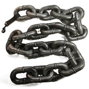 Wytrzymała plastikowa smycz imitująca gruby żelazny łańcuch, długość 1,55m