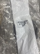 Zawias maski lewy PEUGEOT 2008, 9678398580