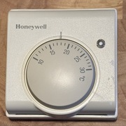 Regulator temperatury ścienny Honeywell