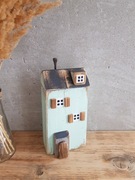 Drewniany domek miętowy dekoracja