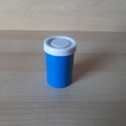 Vintage plastikowy pojemnik na film 35mm klisze