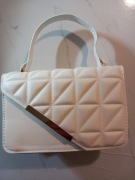 Biała torebka damska