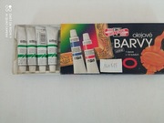 Farba olejna w tubie