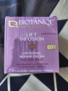 Biotaniqe. Lift infusion krem do twarzy. 60+ 