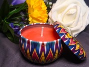 Świeca sojowa w dekoracyjnym pojemniku, róża