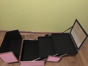 Kuferek na kosmetyki