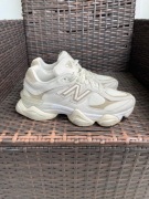 Oryginalne buty New Balance Sea Salt Brown 9060 bezowe 40