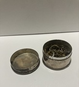 szkatulka na bizuterie posrebrzana przetarcia, vintage prl. reczna robota