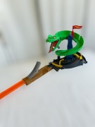 hot wheels city starcie z kobrą fnb20 tor wyścigowy wąż