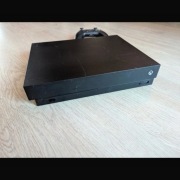 Xbox One X 1 TB ! ! !