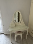 Toaletka damska w starodawnym stylu