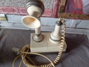 Porządki domowe Stary telefon 