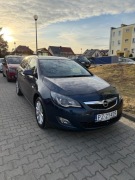 Opel Astra J Cosmo 1.4 turbo 140 km bi-ksenon podgrzewana kierownica