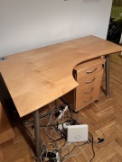 Wygodne biurko + zamykana szafka