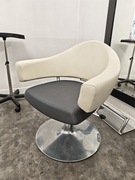 FOTEL FRYZJERSKI OLYMP - PROFESJONALNE WYPOSAŻENIE