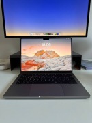 MacBook Pro 14 (2021) – klawiatura ENG, RUS