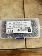 Śruby małe - 800 szt