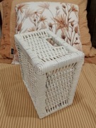 Polska Wiklina Nowy biały kosz koszyk wiklinowy 25 cm x 23 cm x 15 cm.